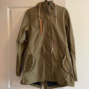 EUC Holden fishtail snow jacket